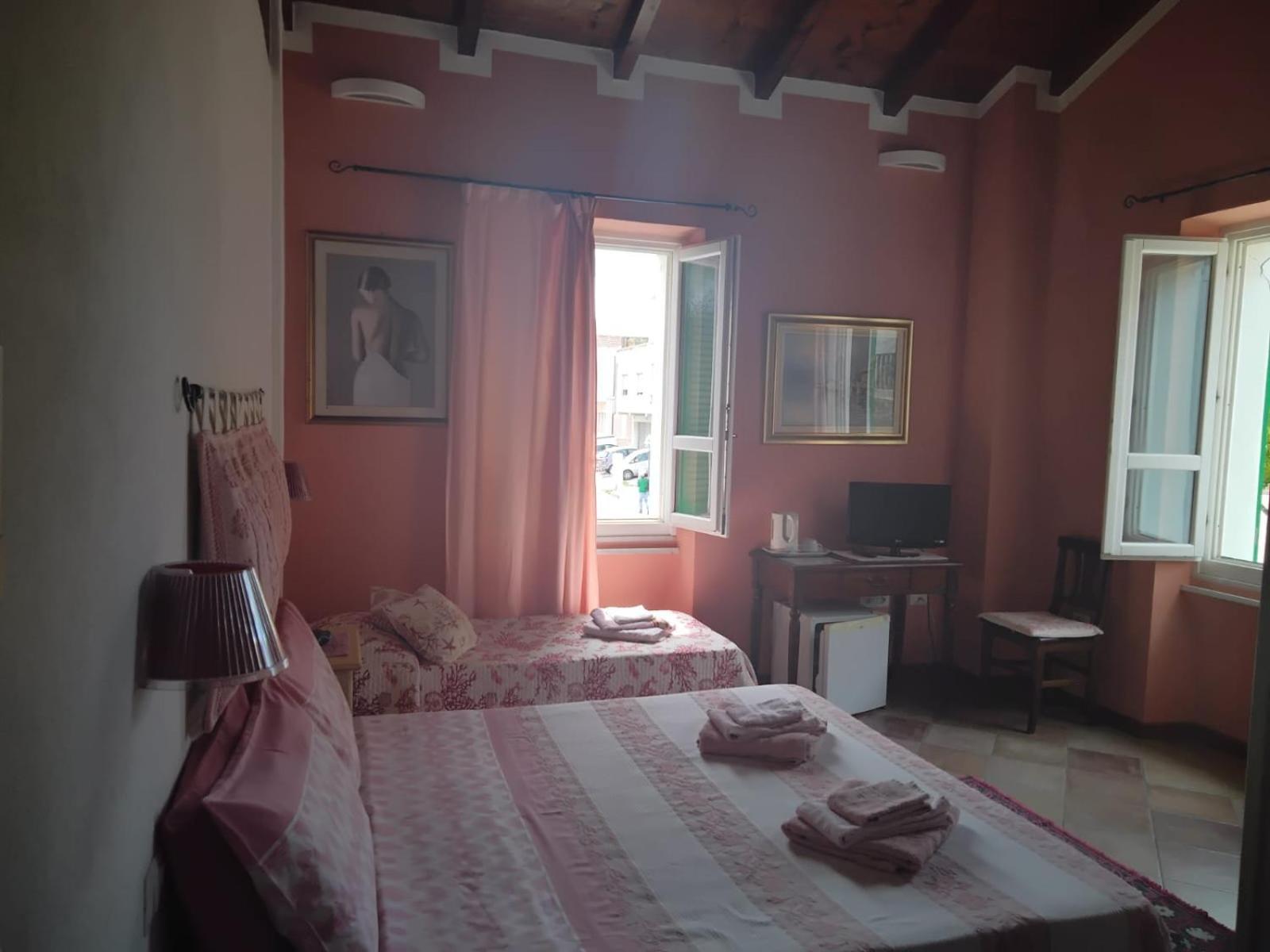 B&B Guest House Il Porto Vecchio Stintino Exterior photo